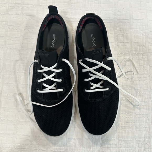 allbirds Men’s SuperLight Tree Runners - Picture 2 of 3